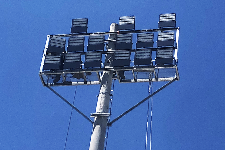 Iluminaci&oacute;n - Estadio de Rocha